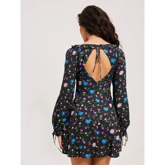 NWT For Love & Lemons Lexy Long Sleeve Black Floral Mini Size Small - Picture 2 of 9